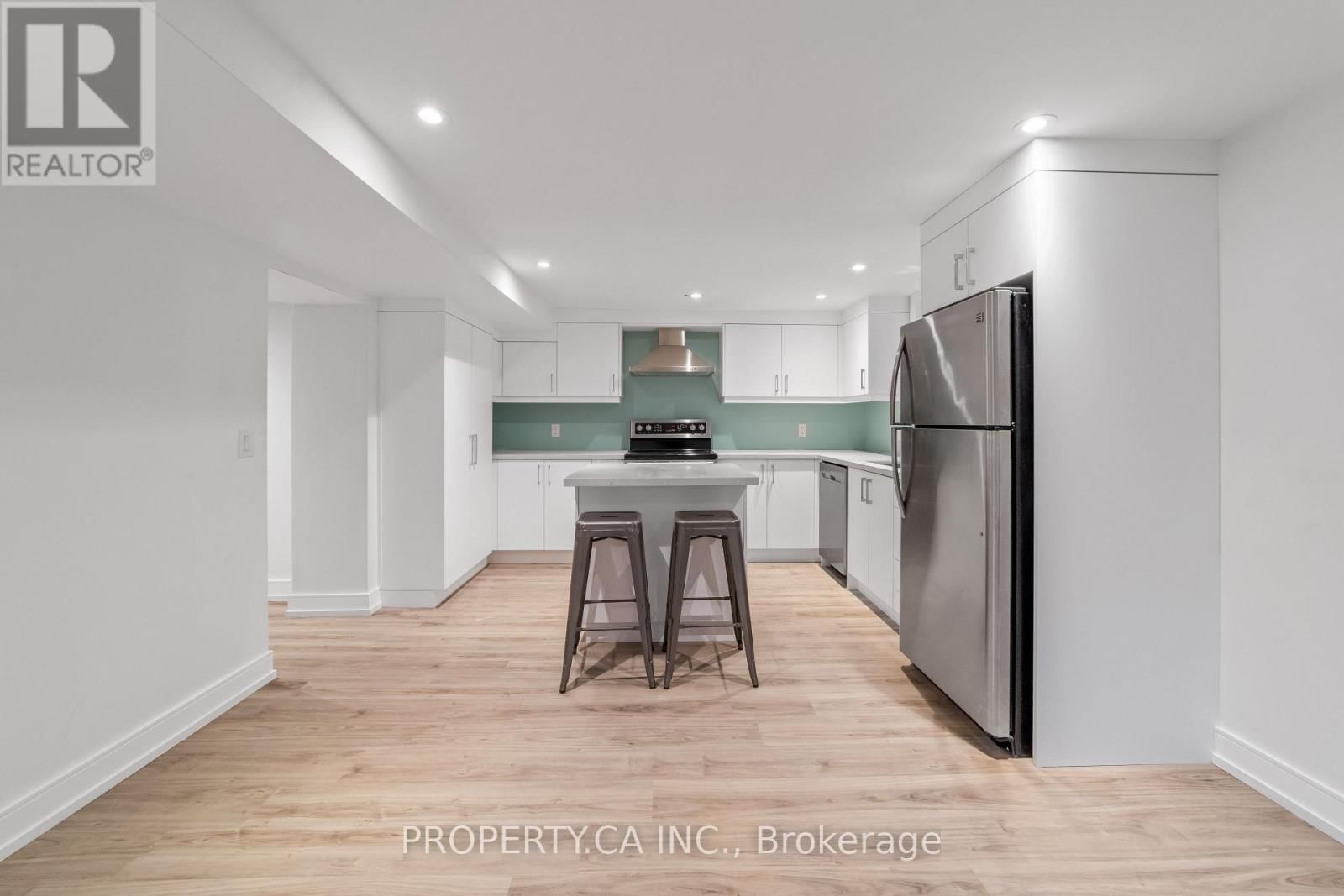 58 FARNINGHAM CRESCENT Image 29