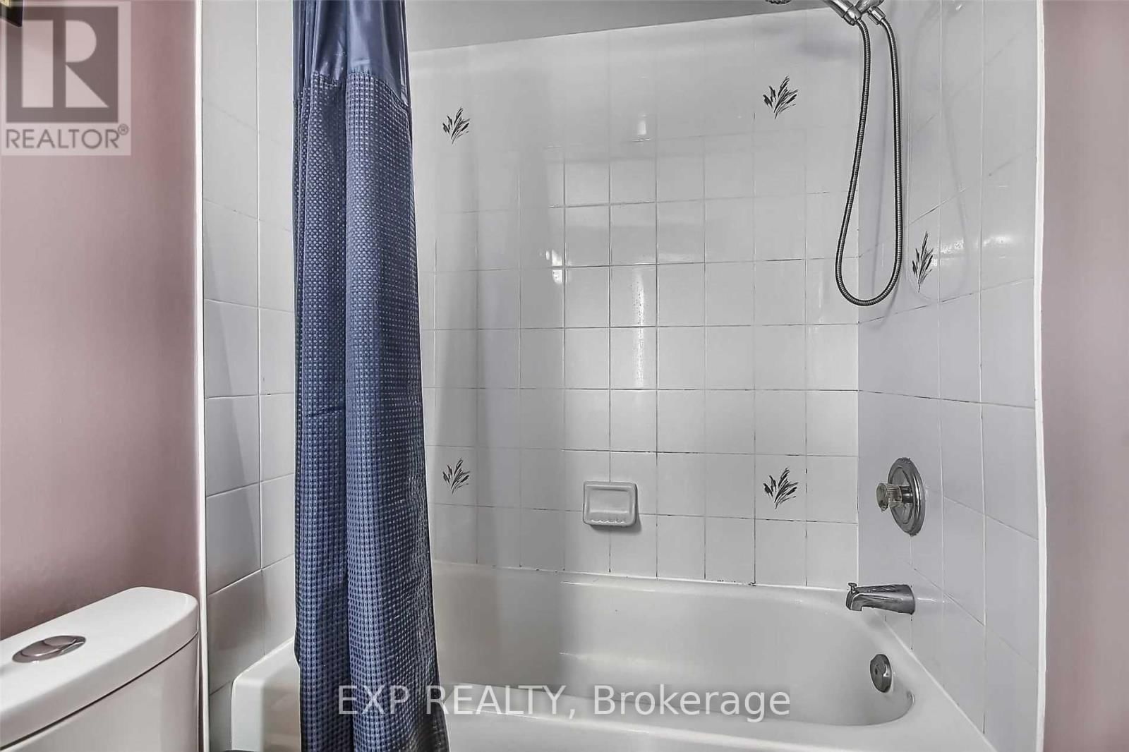 # UPPER - 35H VIEW GREEN CRESCENT Image 24