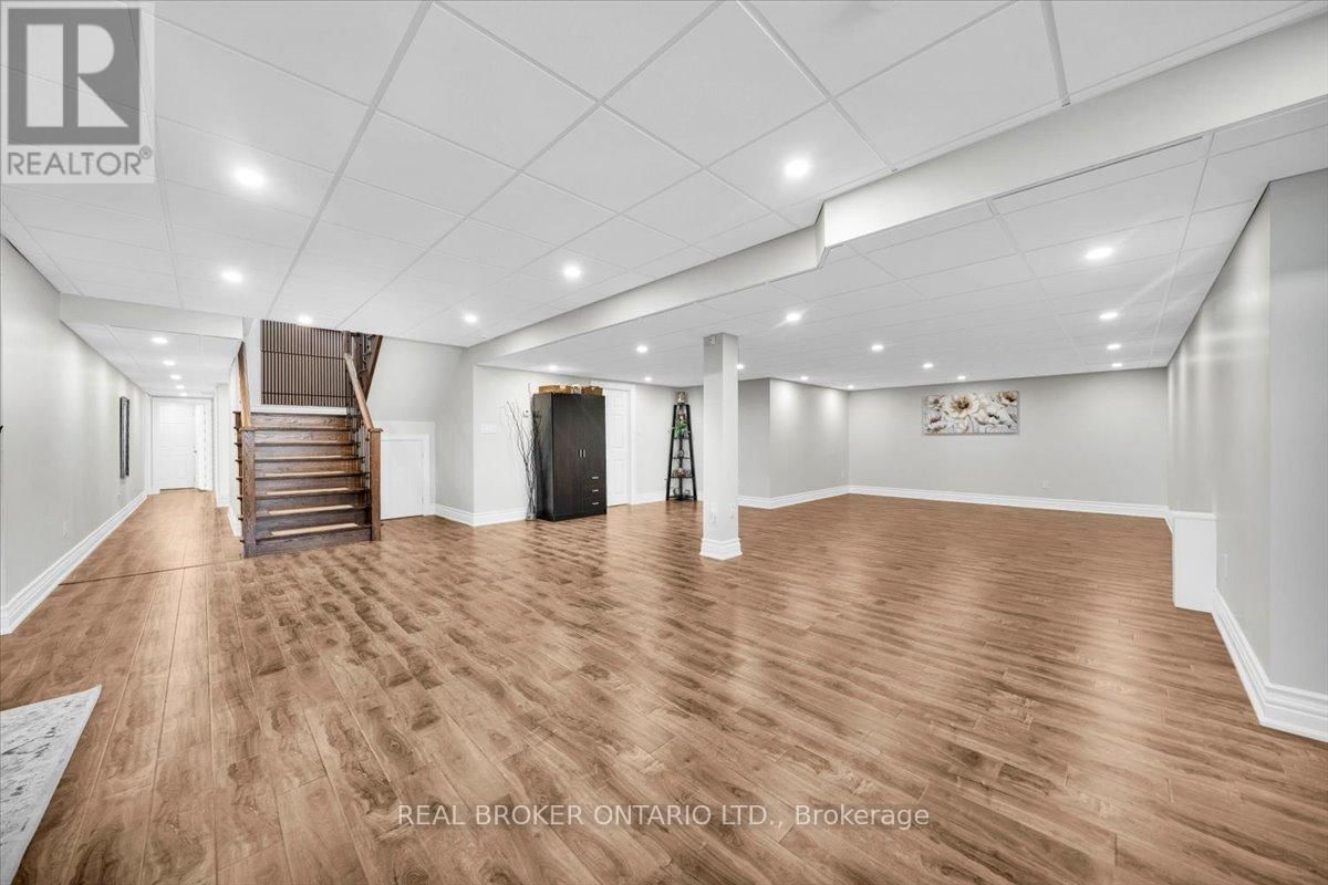 13475 FOURTH LINE Image 33