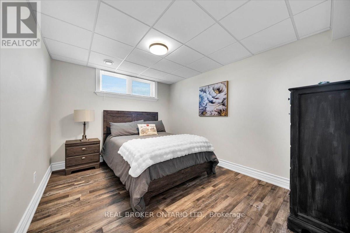 13475 FOURTH LINE Image 37