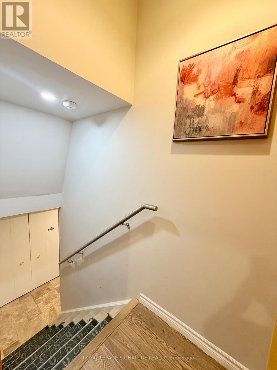 2263 HARCOURT CRESCENT Image 33