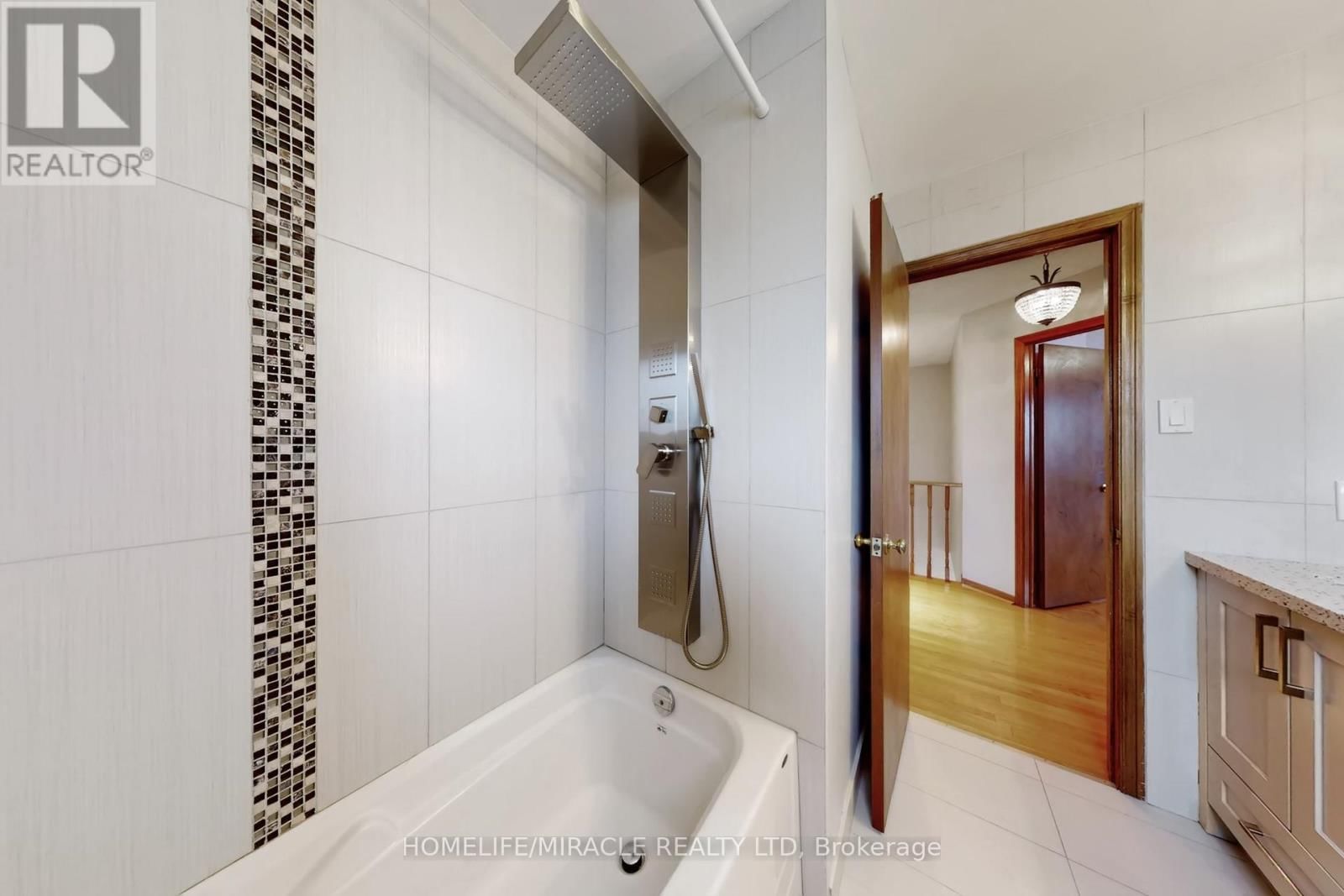 14 RODWELL COURT Image 28