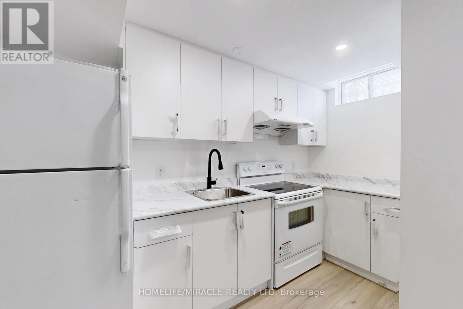 14 RODWELL COURT Image 31