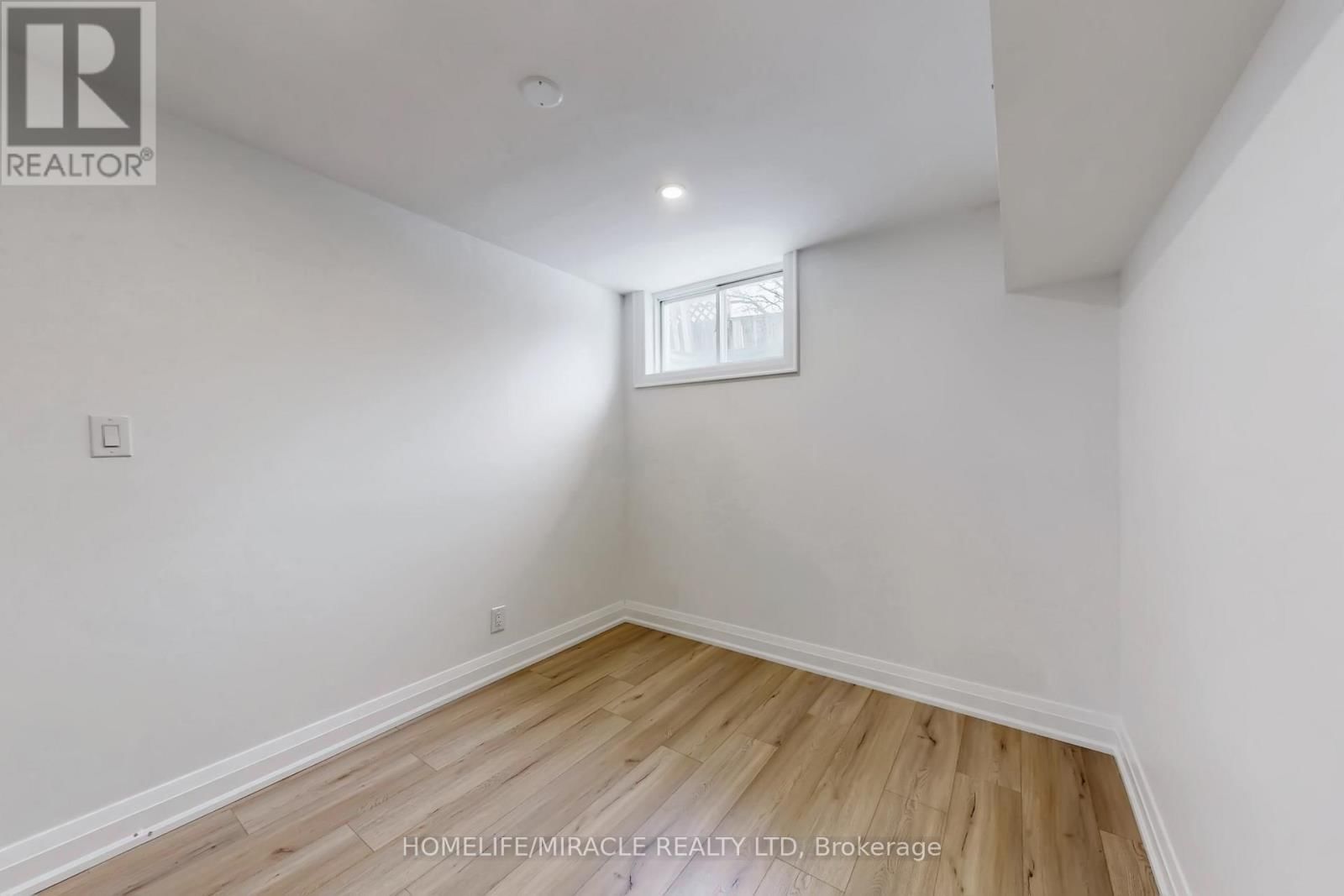 14 RODWELL COURT Image 37