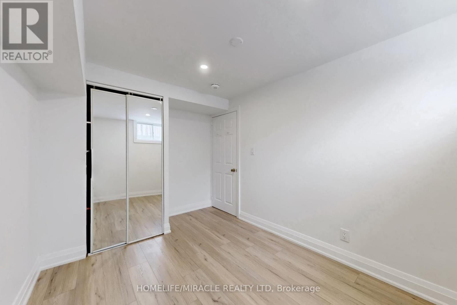 14 RODWELL COURT Image 38