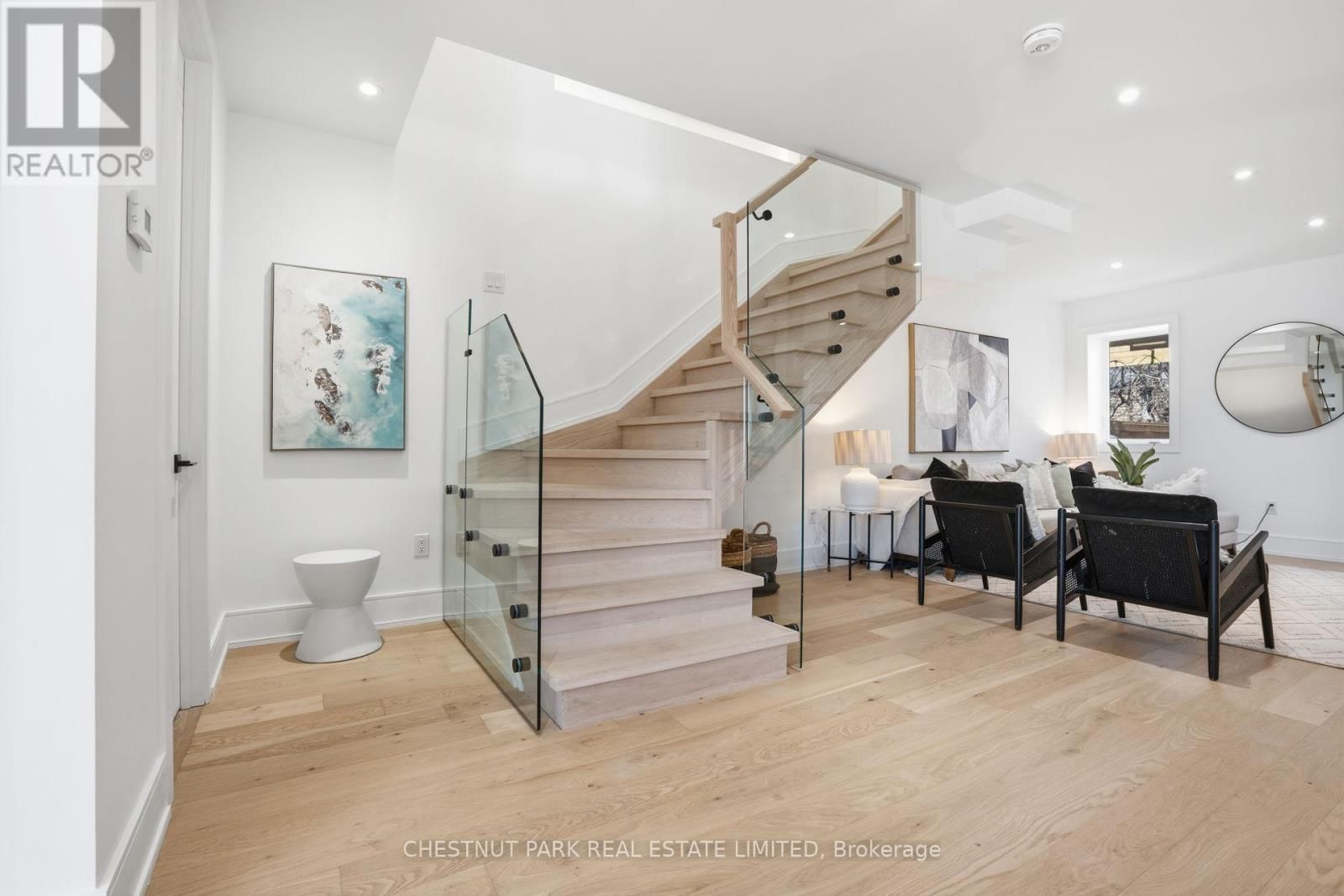 86 EDGECROFT ROAD Image 21