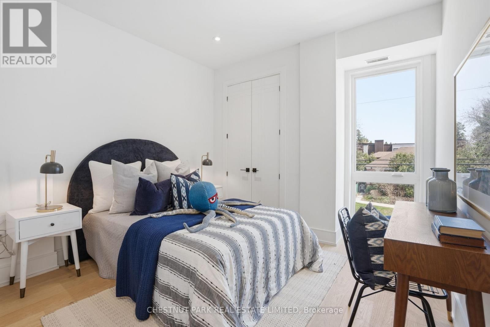 86 EDGECROFT ROAD Image 41