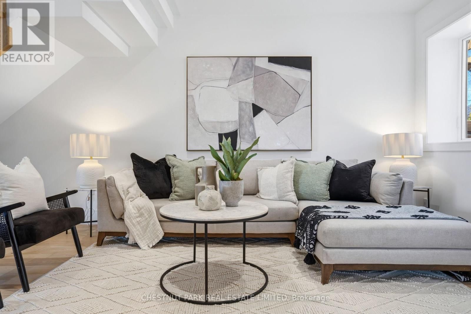 86 EDGECROFT ROAD Image 8