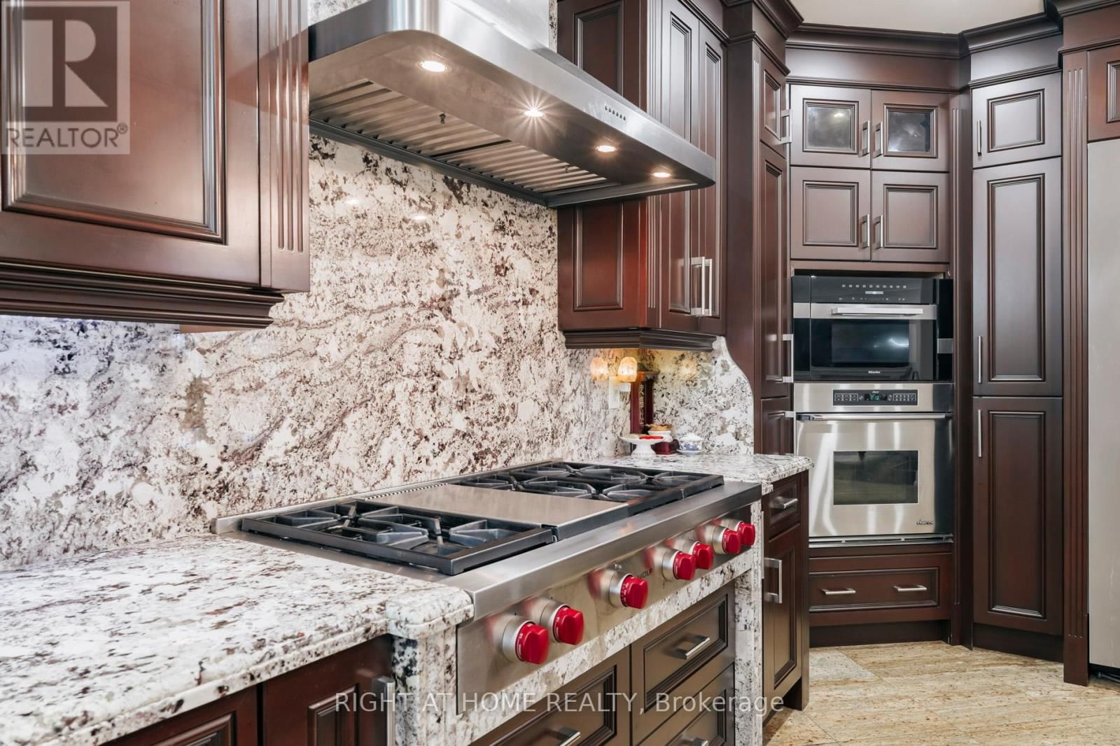 99 FAIRVIEW ROAD WEST Image 15