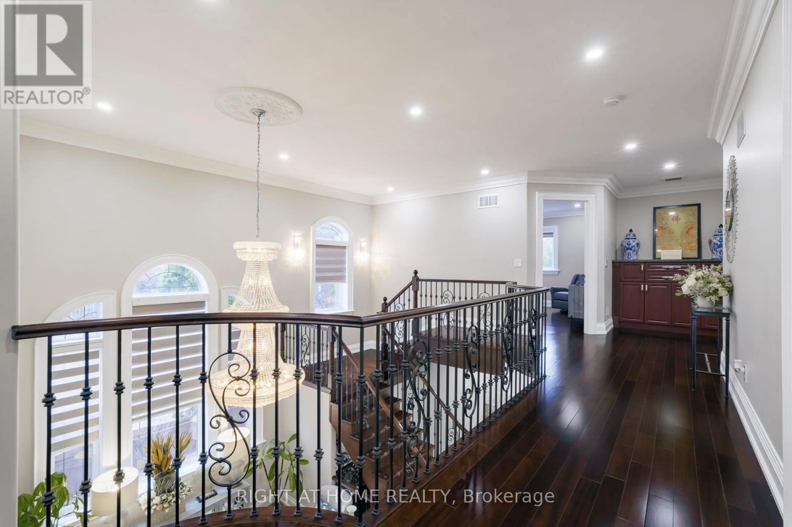 99 FAIRVIEW ROAD WEST Image 18