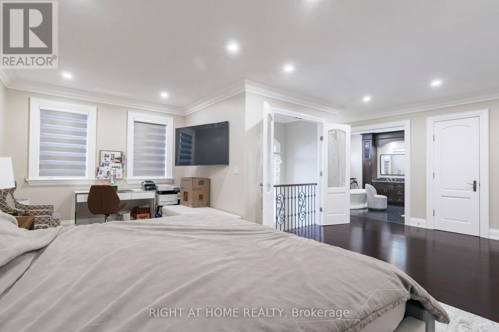 99 FAIRVIEW ROAD WEST Image 21