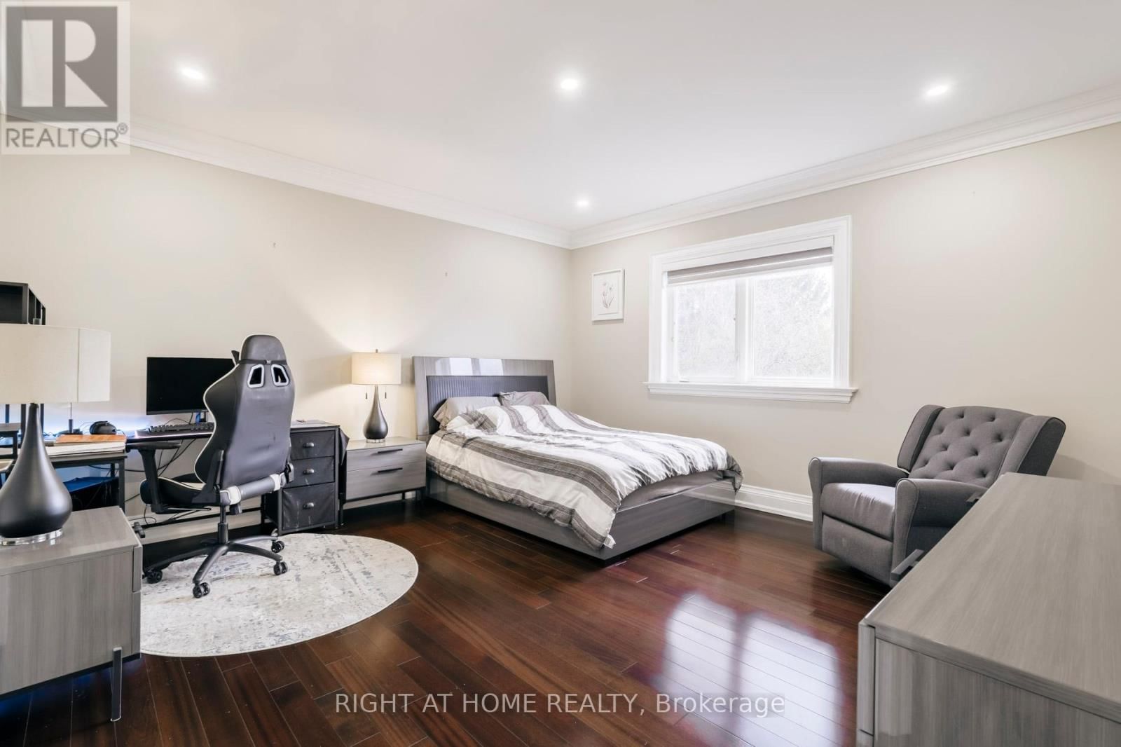 99 FAIRVIEW ROAD WEST Image 24