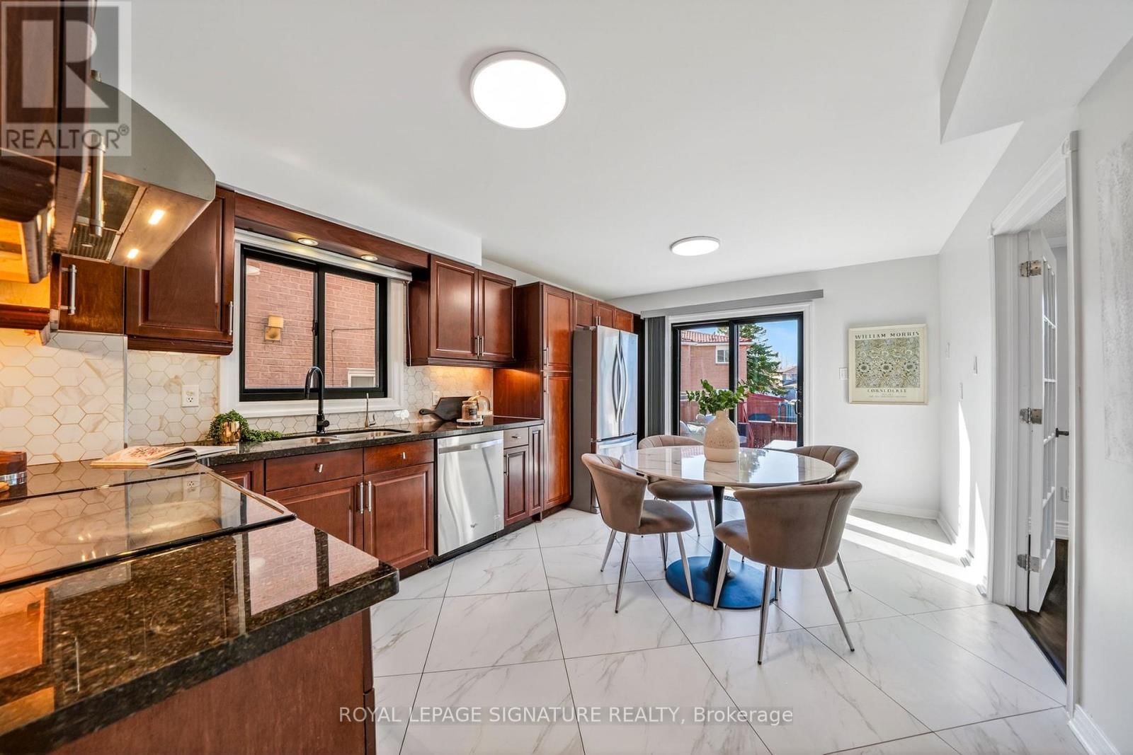 578 SILVERTHORNE CRESCENT Image 14