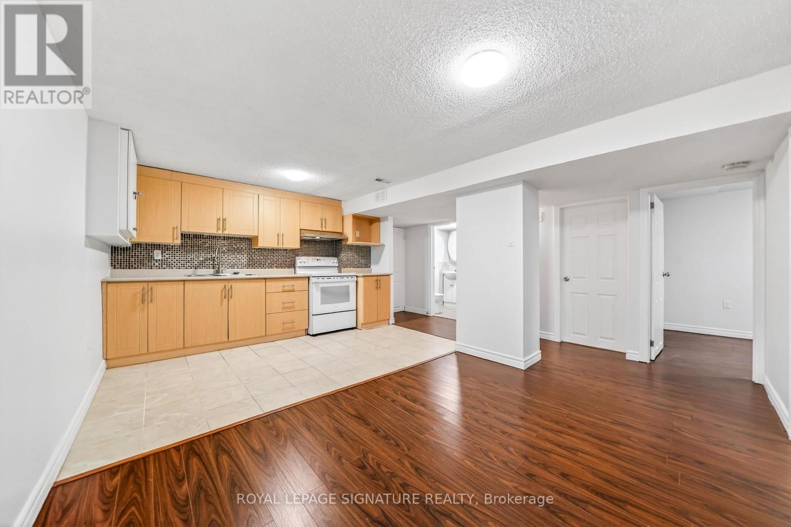 578 SILVERTHORNE CRESCENT Image 37