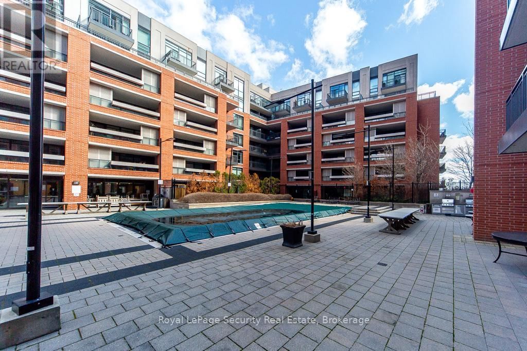 1121 - 800 LAWRENCE AVENUE WEST Image 24