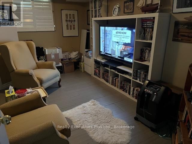 284 APPLEBY LINE Image 15