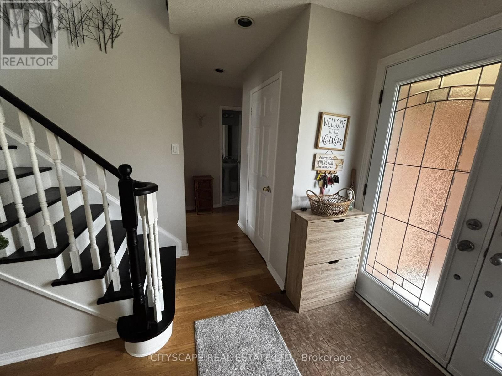 102 SNOWCAP ROAD Image 4