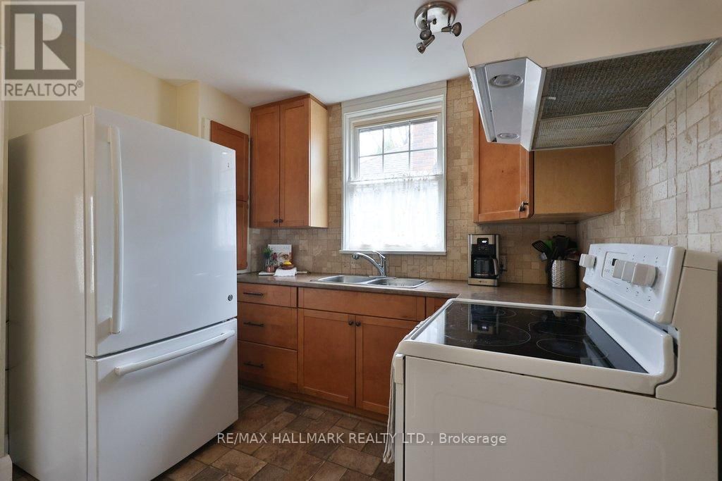 116 MILL STREET SOUTH Image 6