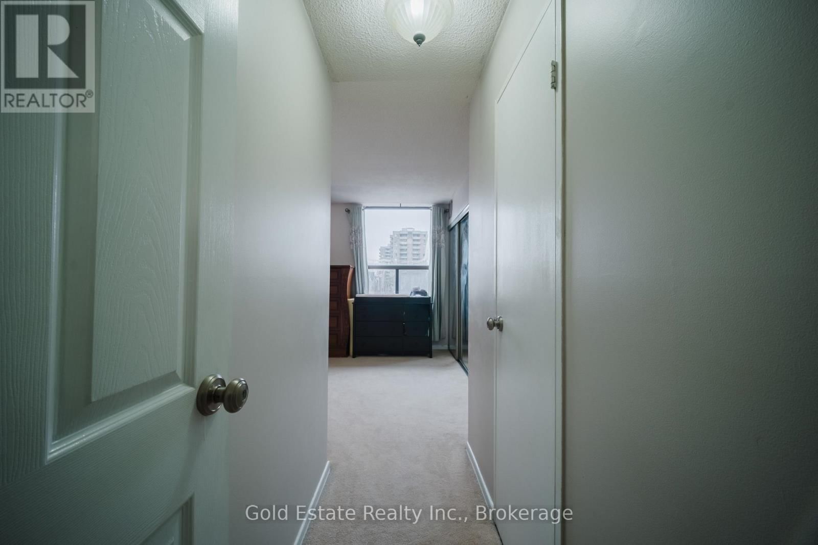 502 - 18 KNIGHTSBRIDGE ROAD Image 22