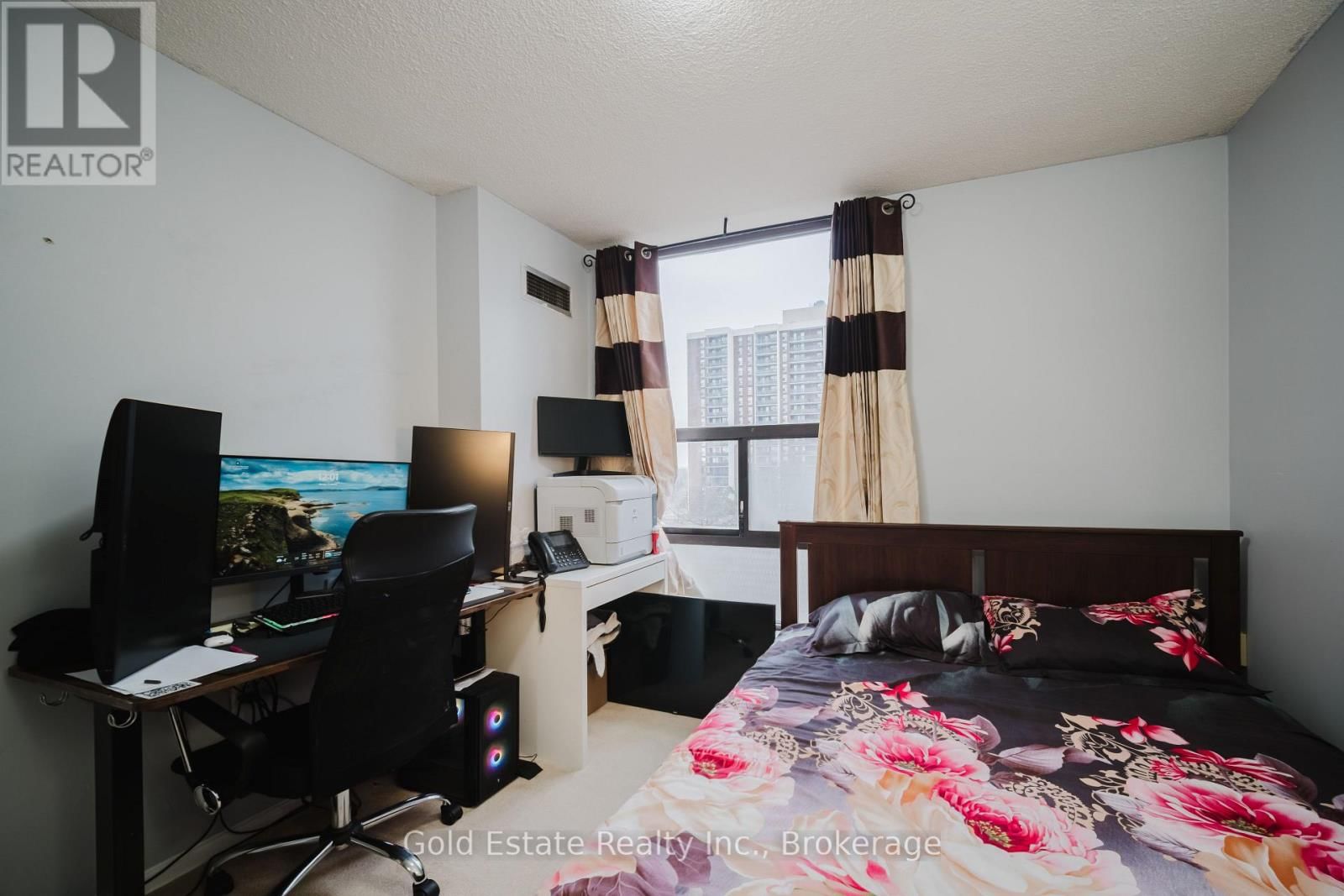 502 - 18 KNIGHTSBRIDGE ROAD Image 30