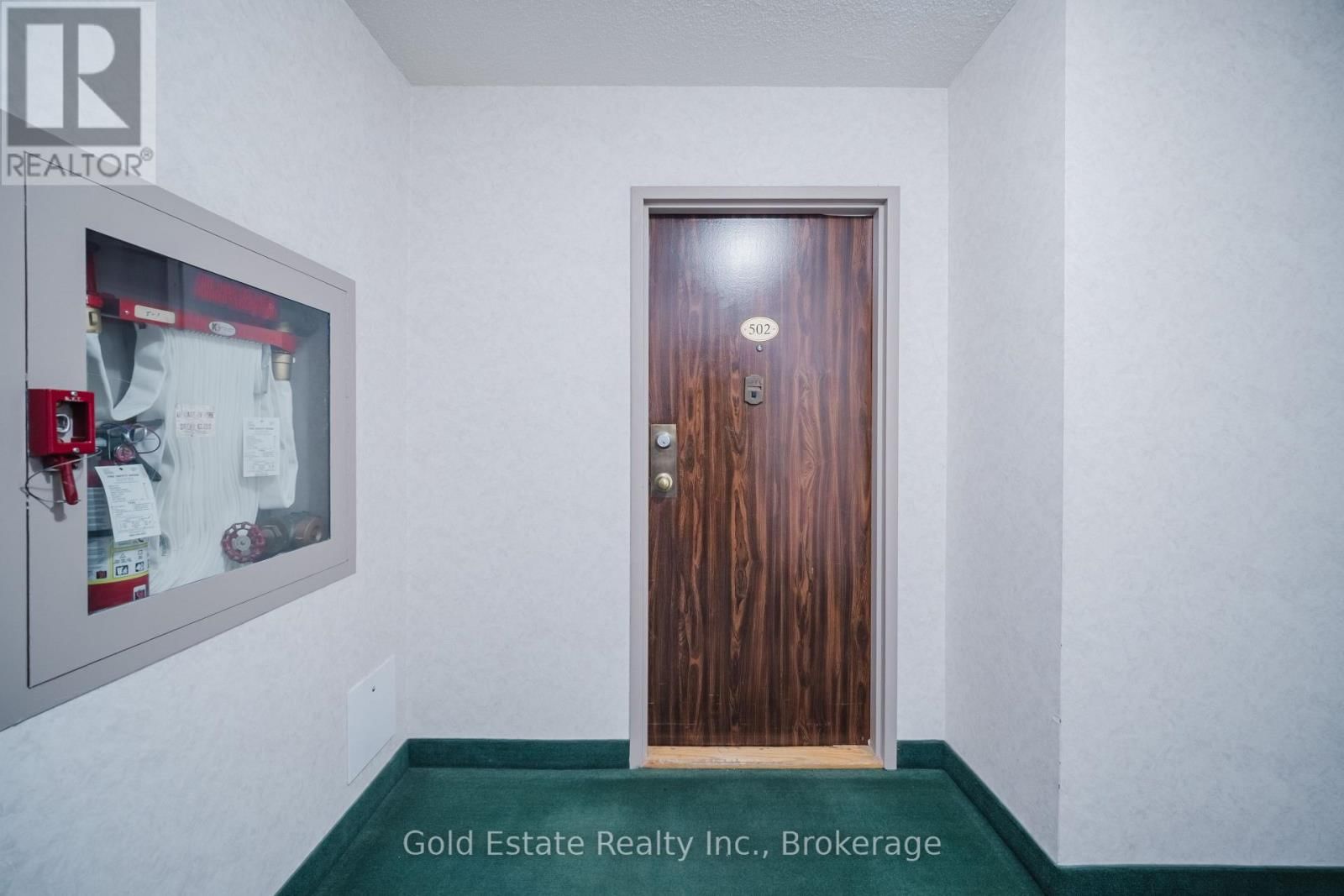 502 - 18 KNIGHTSBRIDGE ROAD Image 4