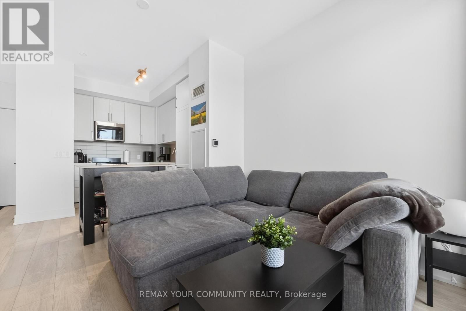 607 - 2450 OLD BRONTE ROAD Image 24