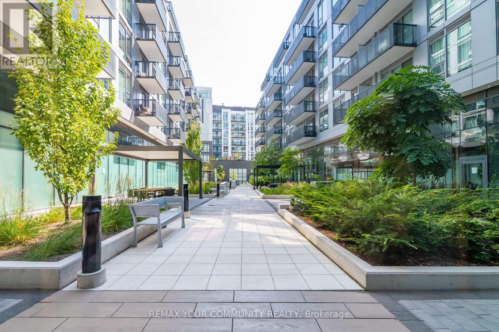 607 - 2450 OLD BRONTE ROAD Image 5