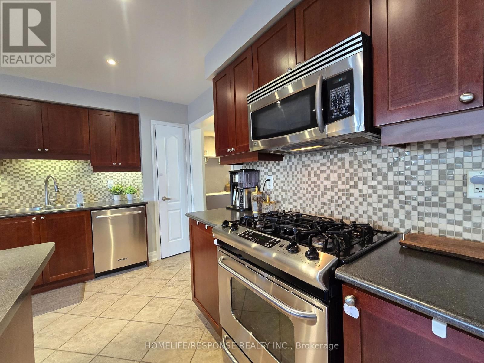 635 SCOTT BOULEVARD Image 20