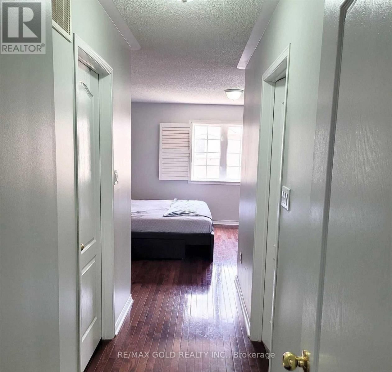 Upper - 10 PALLESCHI DRIVE Image 10