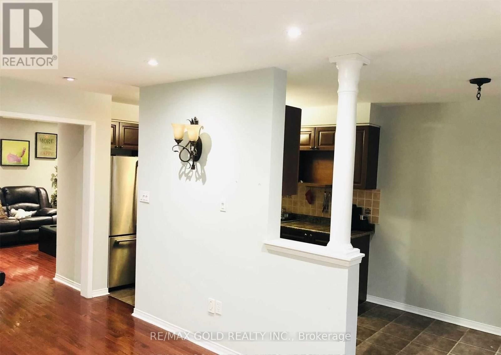 Upper - 10 PALLESCHI DRIVE Image 7