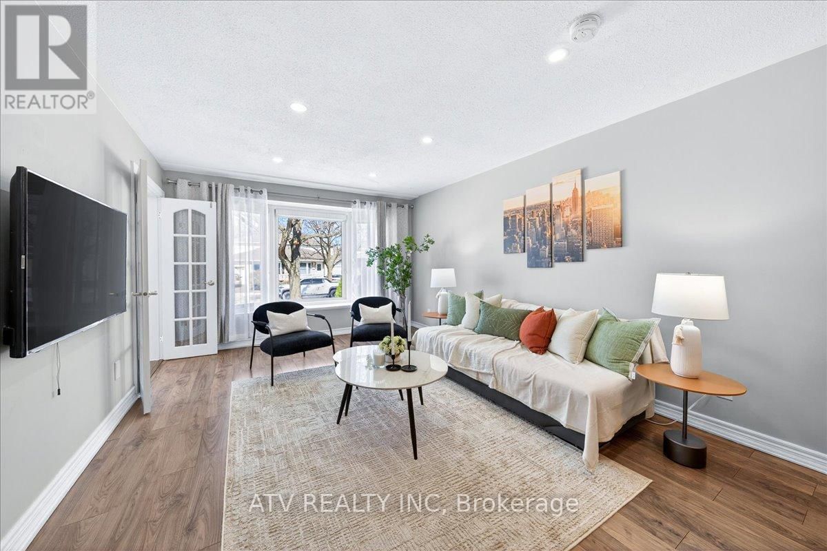 2504 GLAMWORTH CRESCENT Image 7