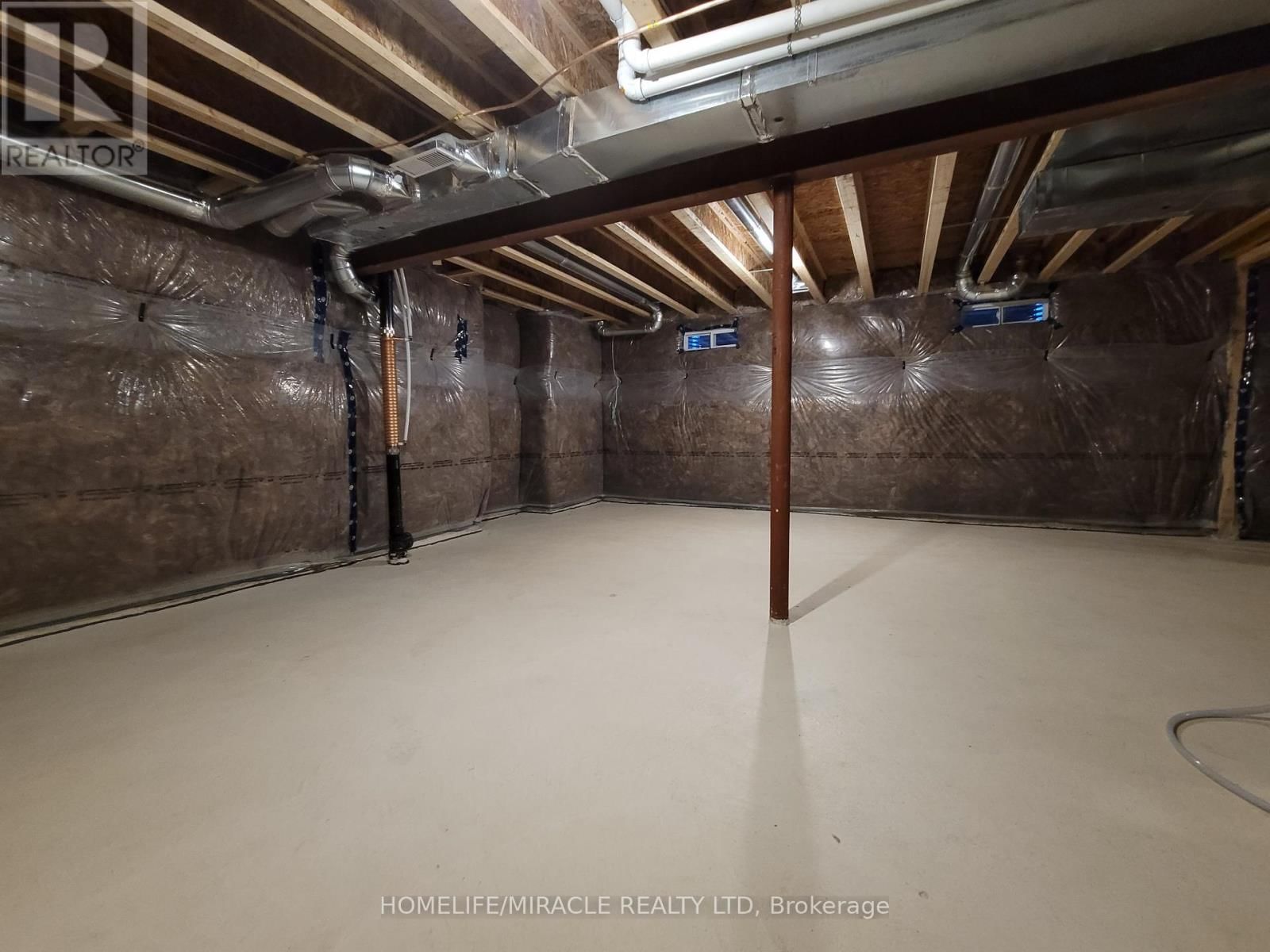 954 CHESTNUT HEIGHTS Image 10