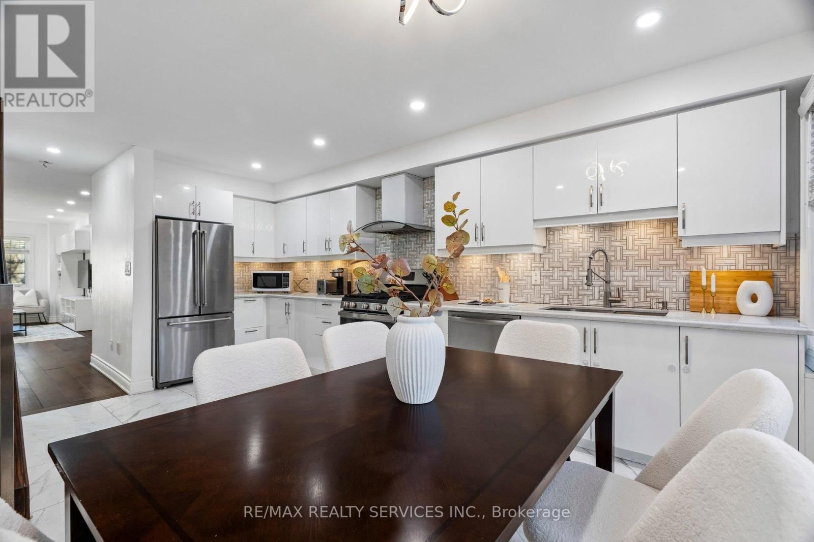 131 CHARLTON SETTLEMENT AVENUE Image 13