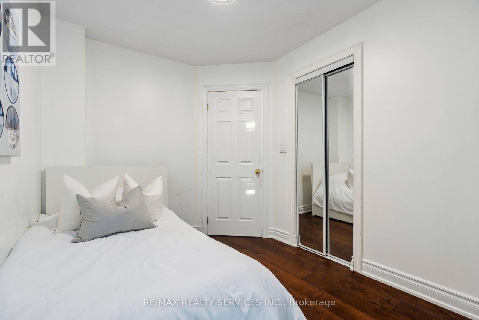 131 CHARLTON SETTLEMENT AVENUE Image 25