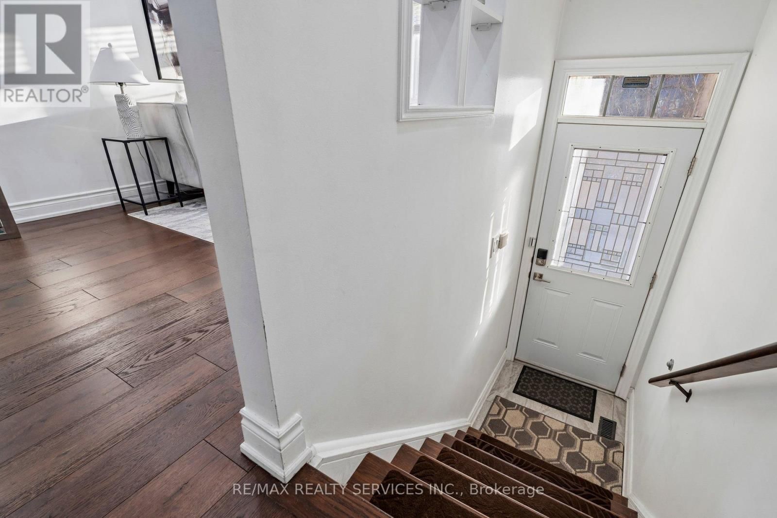 131 CHARLTON SETTLEMENT AVENUE Image 3