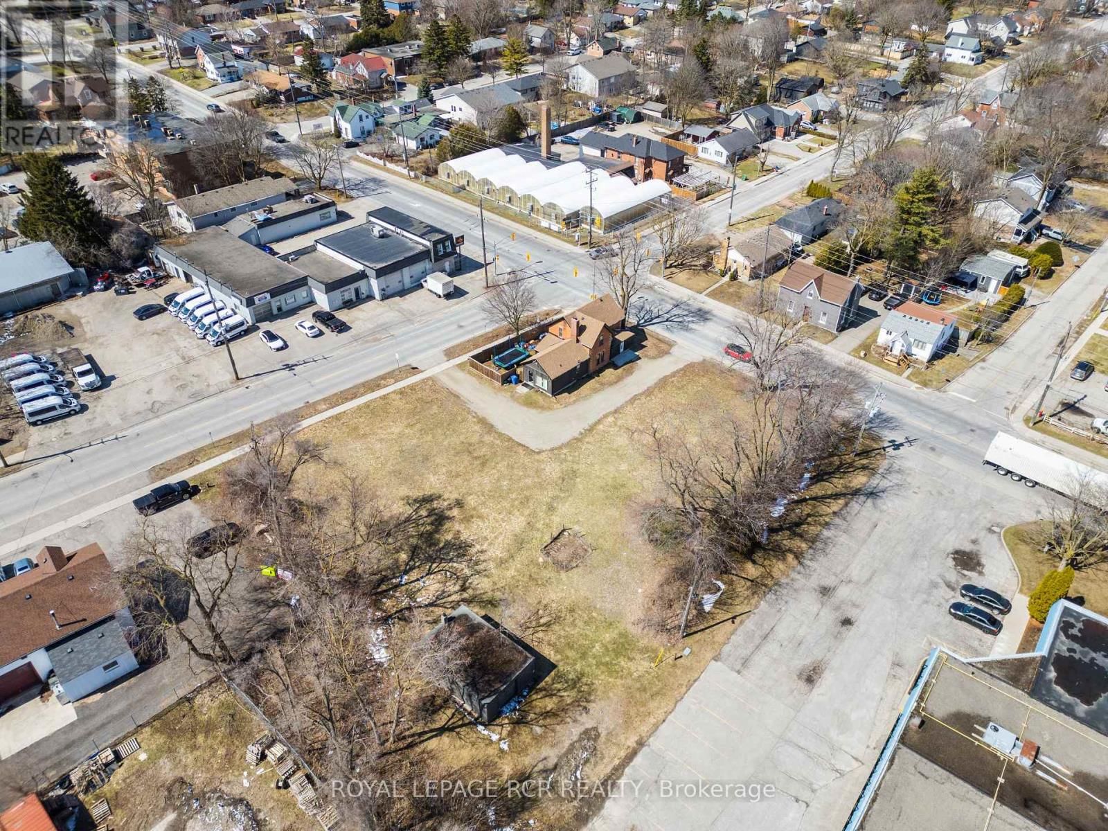 53 TOWN LINE Image 4