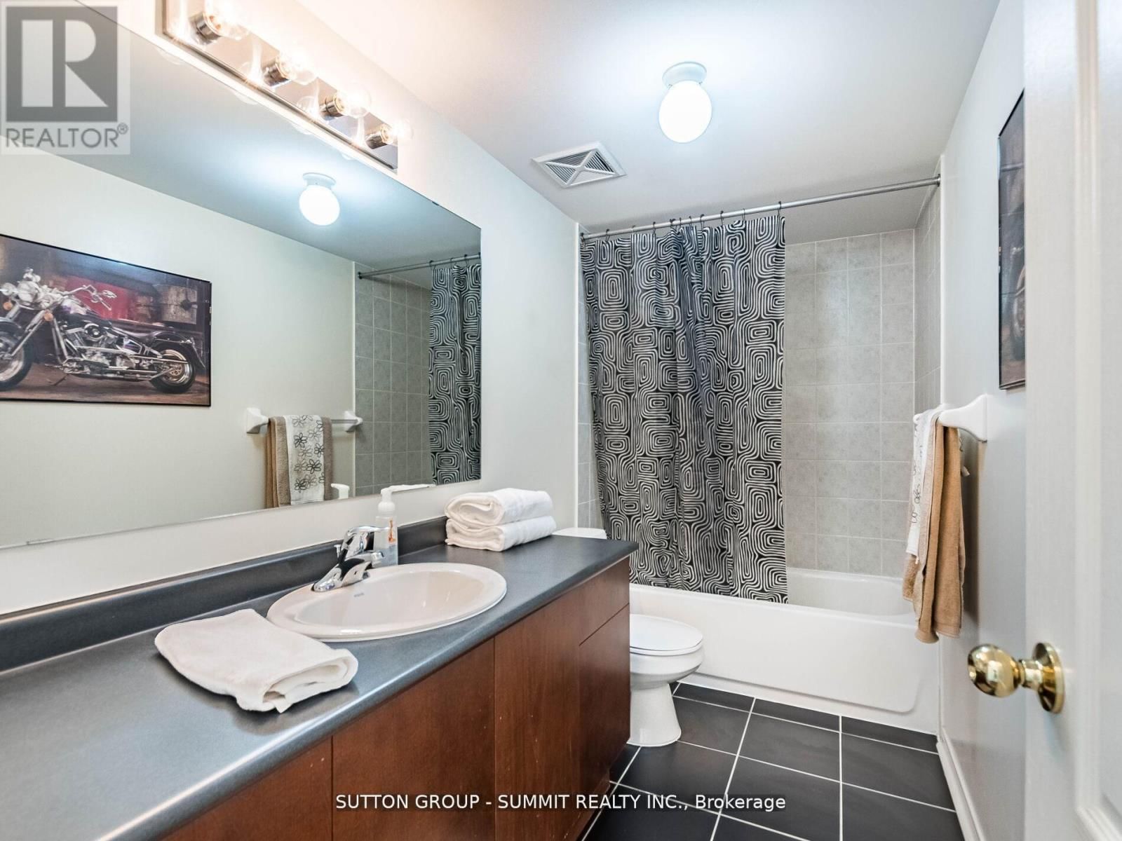 11 - 5035 NINTH LINE Image 30