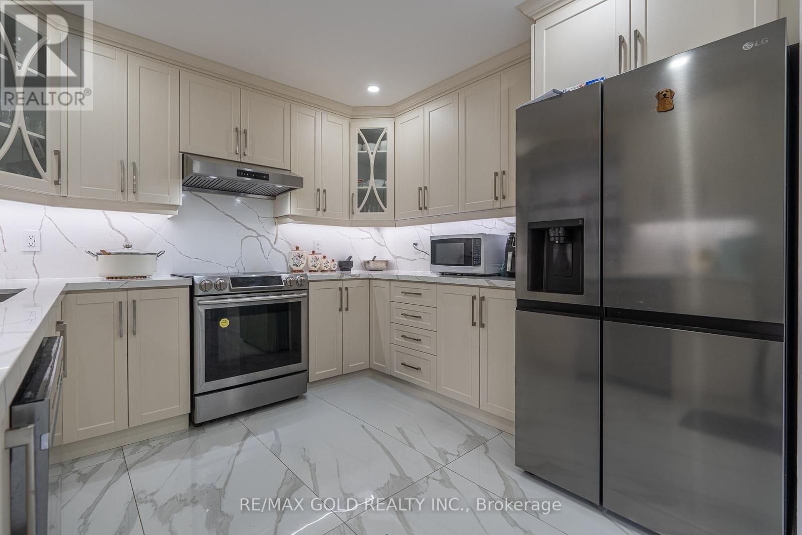 6 MEADOW GLADE ROAD Image 10