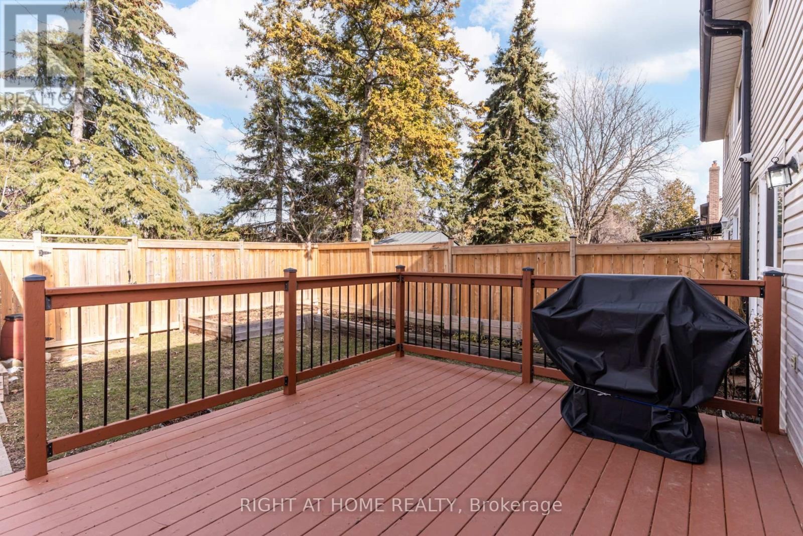 40 SALISBURY CIRCLE Image 45