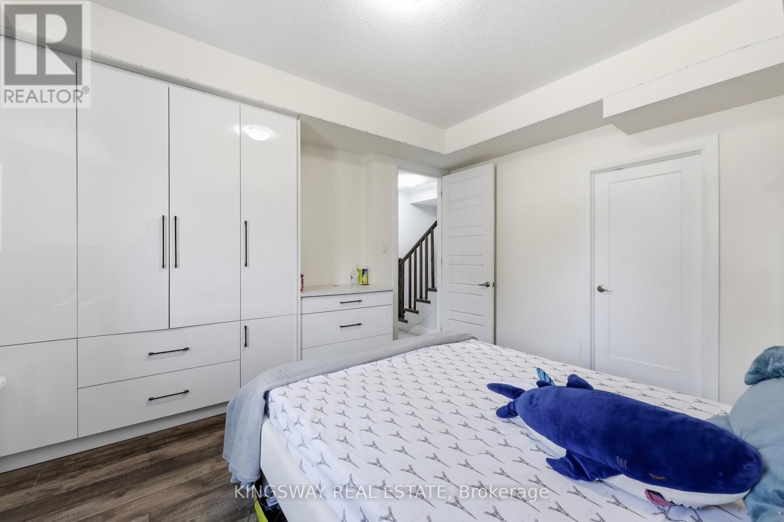 20 - 975 WHITLOCK AVENUE Image 27