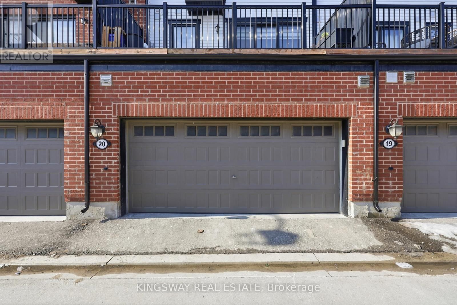 20 - 975 WHITLOCK AVENUE Image 32