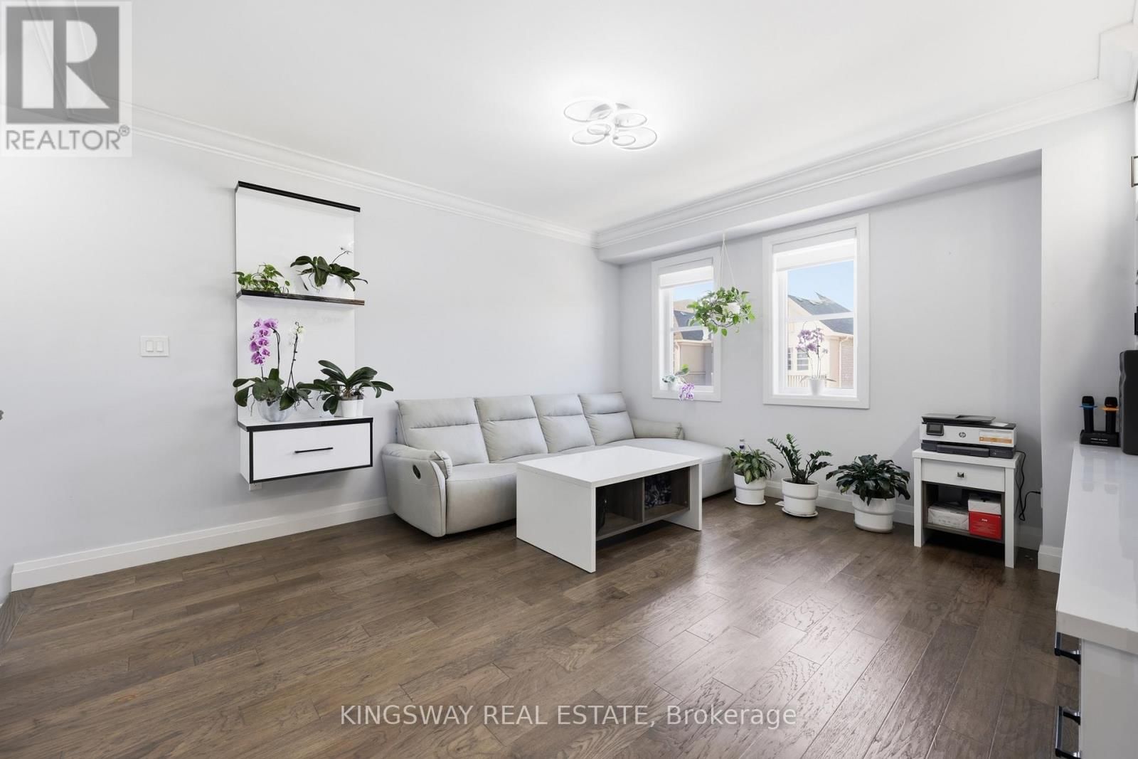 20 - 975 WHITLOCK AVENUE Image 6