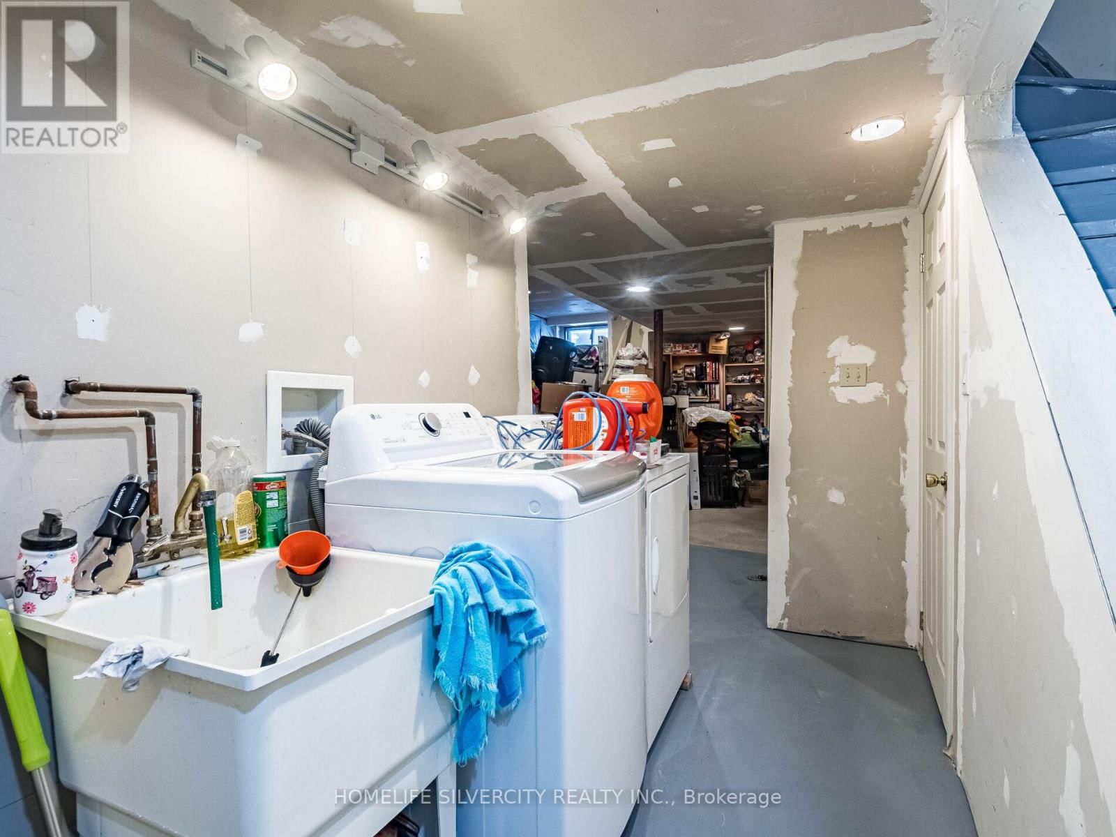 110 RICHWOOD CRESCENT Image 41