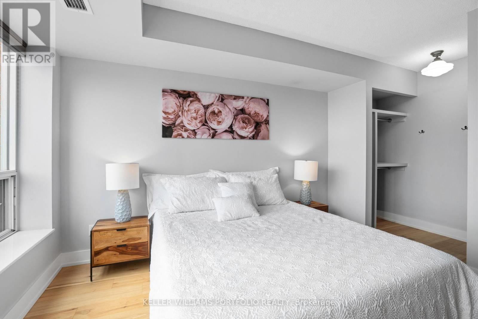 802 - 190 MANITOBA STREET Image 18