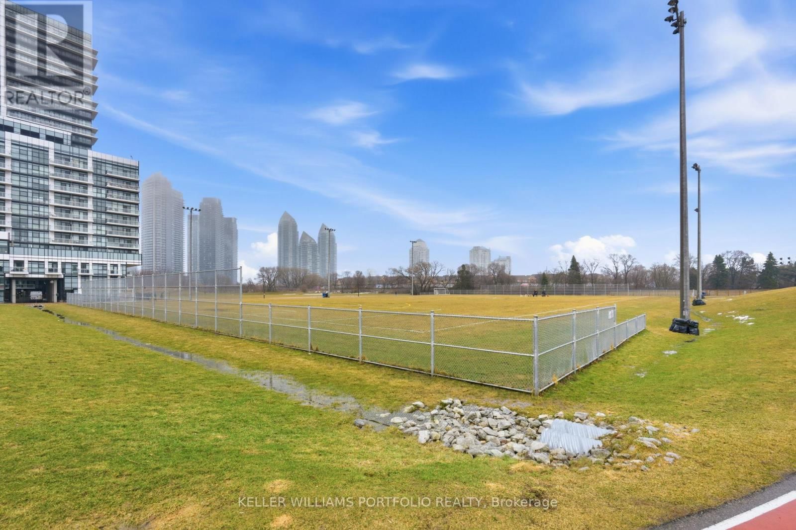 802 - 190 MANITOBA STREET Image 27