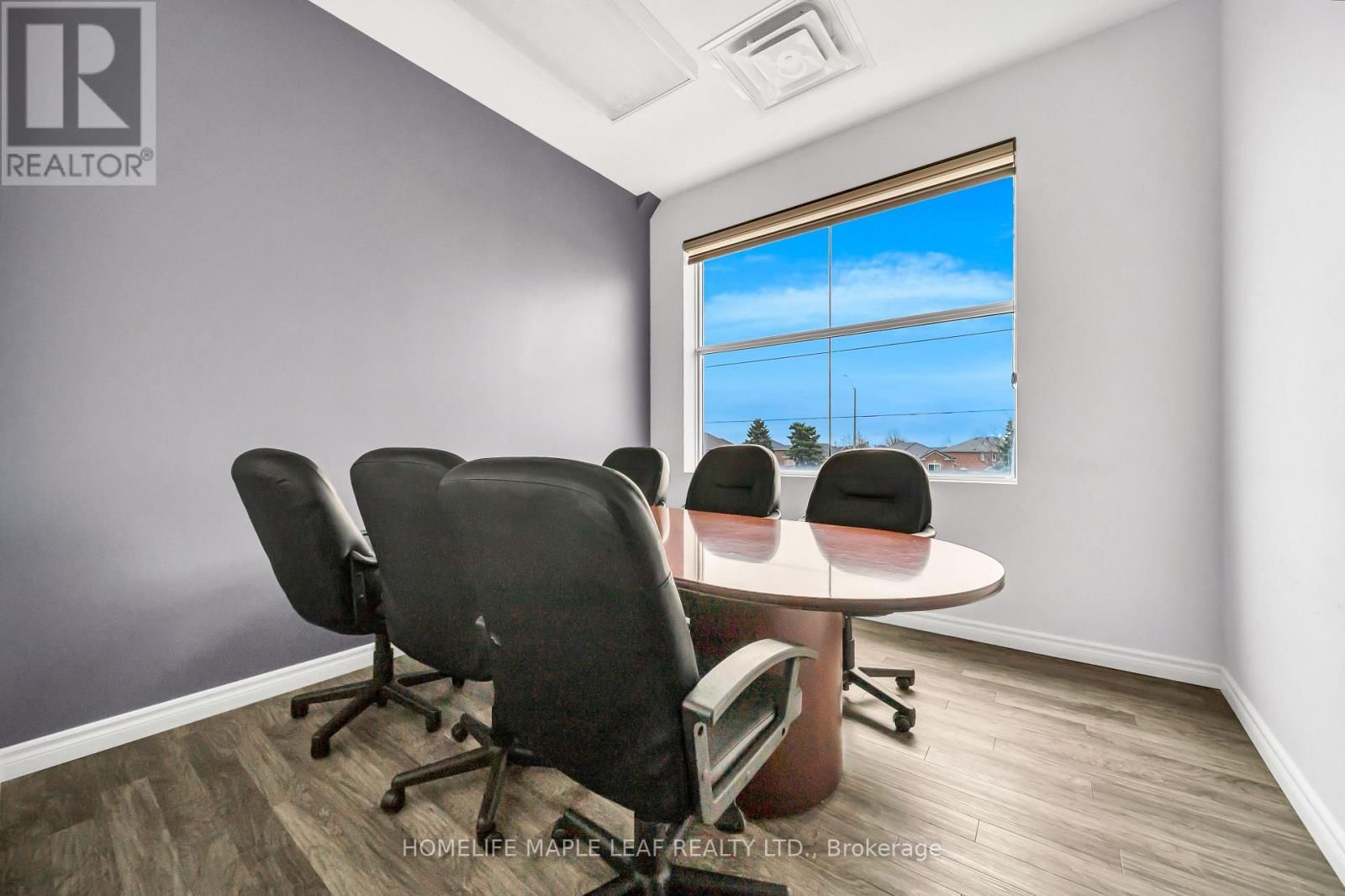 214 - 5 BRISDALE DRIVE Image 12