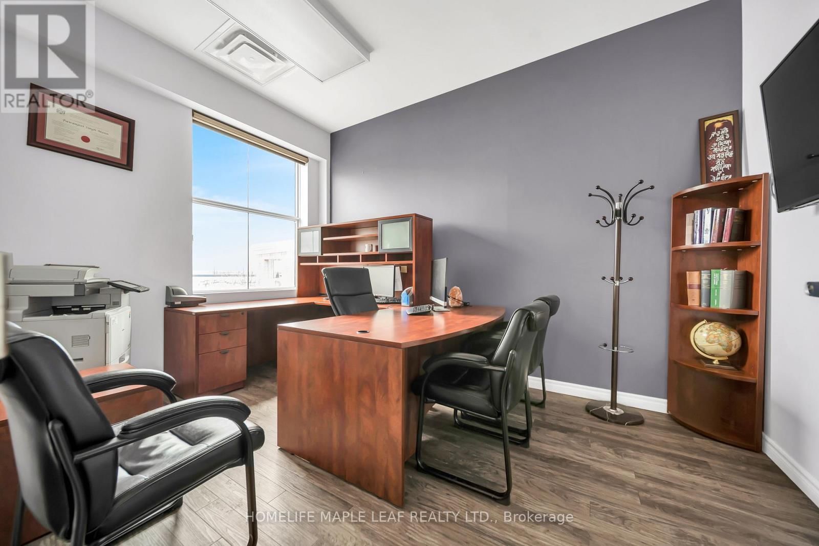 214 - 5 BRISDALE DRIVE Image 24