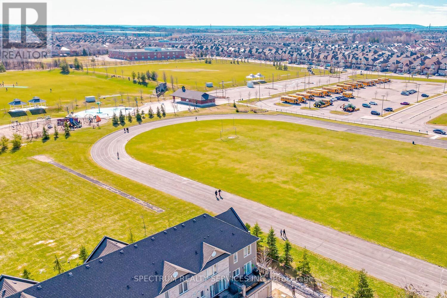 23 - 60 FAIRWOOD CIRCLE Image 9