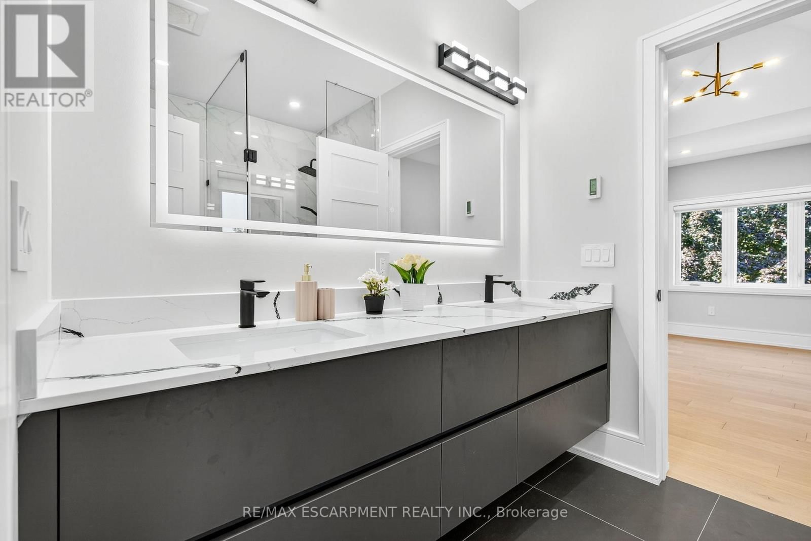 221 MORDEN ROAD Image 21