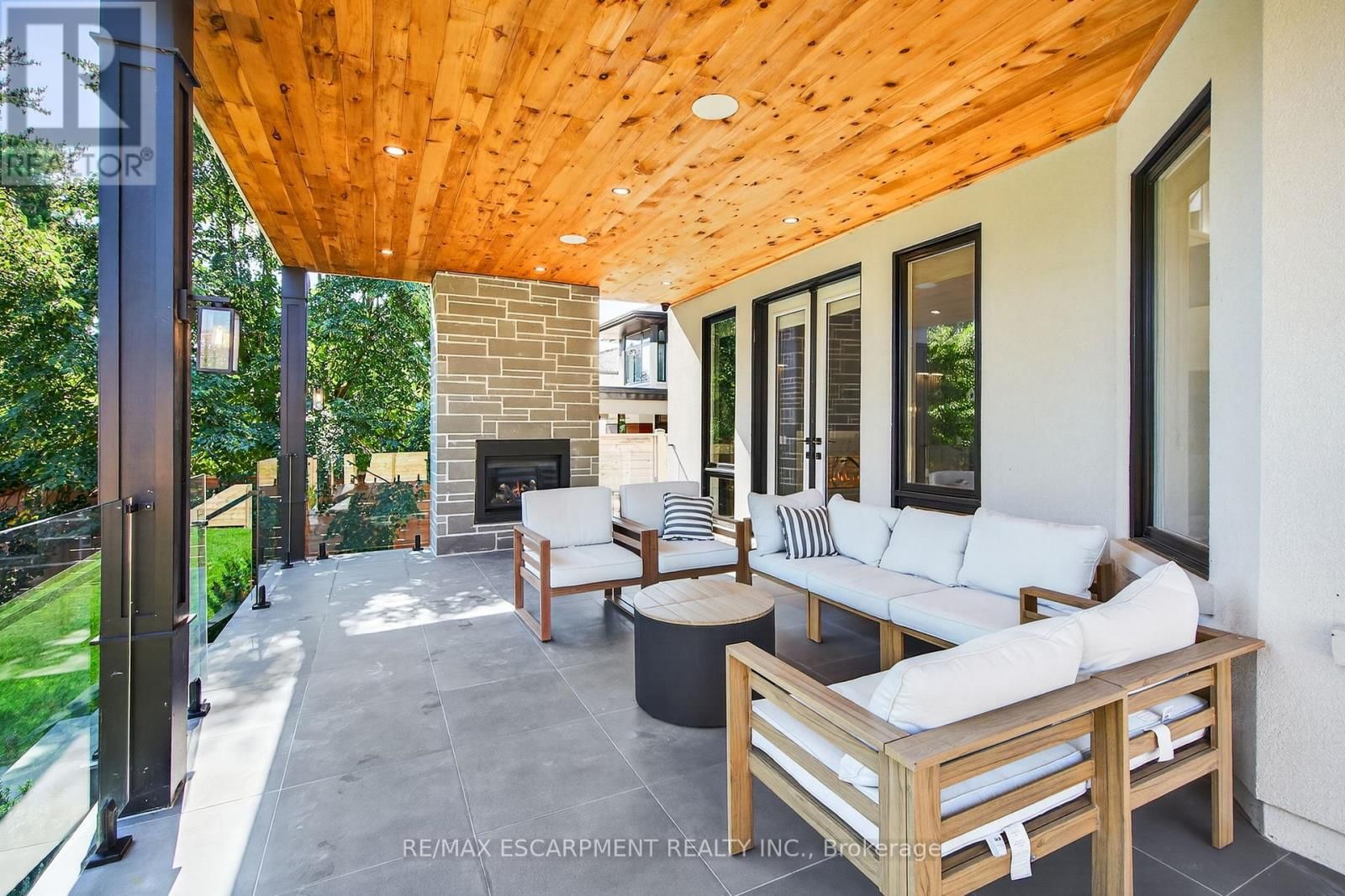 221 MORDEN ROAD Image 43